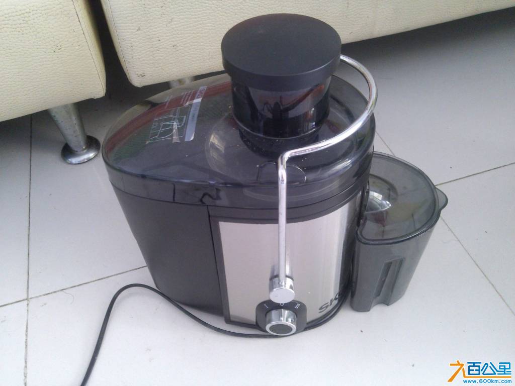 SKG ZZ1315榨汁机 不锈钢榨汁机 渣汁分离果汁机